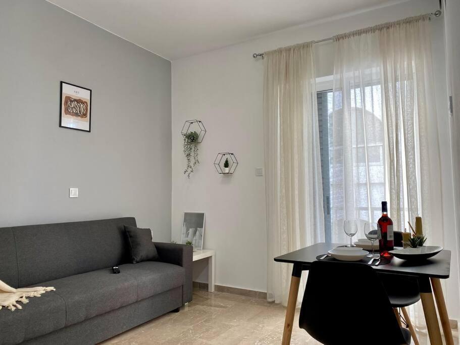 Modern & Cozy Apartment In The Heart Of Kos '9' Екстер'єр фото